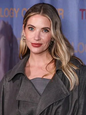 Ashley Benson OnlyFans Leaked Free Thumbnail Picture - #EtpN6A01pZ