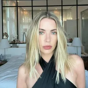 Ashley Benson OnlyFans Leaked Free Thumbnail Picture - #F2b1nQe24w