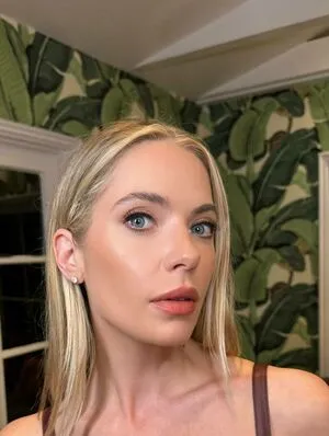 Ashley Benson OnlyFans Leaked Free Thumbnail Picture - #MmQaajoMg4