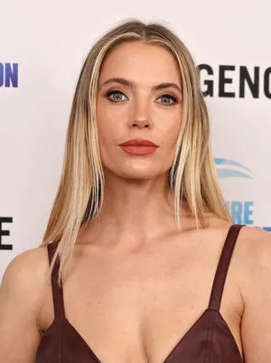 Ashley Benson OnlyFans Leaked Free Thumbnail Picture - #feFFSMzGk5