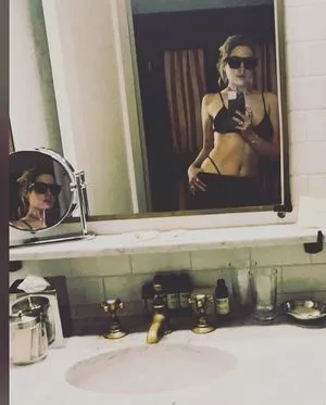 Ashley Benson OnlyFans Leaked Free Thumbnail Picture - #xBfZm1Yi1m