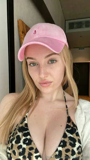 Ashley Boob OnlyFans Leaked Free Thumbnail Picture - #vezRqAPLVo