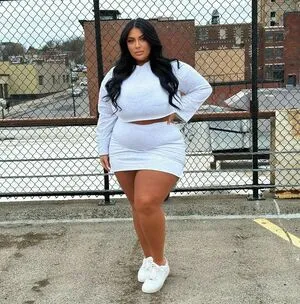 Ashley Bova OnlyFans Leaked Free Thumbnail Picture - #USFu5vr9lm