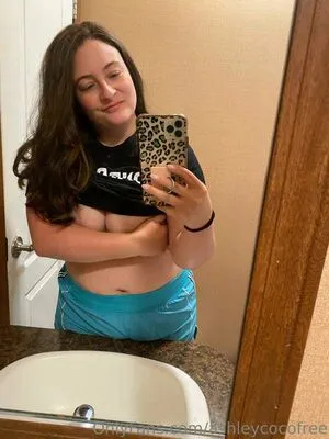 Ashley Coco OnlyFans Leaked Free Thumbnail Picture - #5ltcNC9OPo