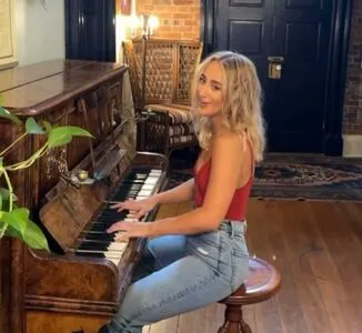 Ashley Cooke OnlyFans Leaked Free Thumbnail Picture - #IZ7gCfH35a