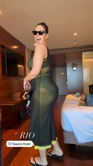 Ashley Graham OnlyFans Leaked Free Thumbnail Picture - #2A93PVLSHn