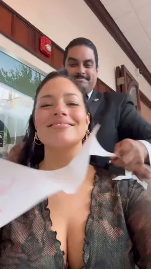 Ashley Graham OnlyFans Leaked Free Thumbnail Picture - #3liXI2hSzl