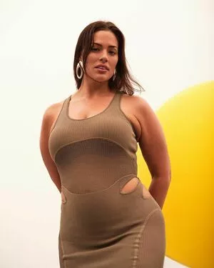 Ashley Graham OnlyFans Leaked Free Thumbnail Picture - #3yClj4OMKO