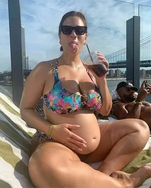 Ashley Graham OnlyFans Leaked Free Thumbnail Picture - #6KztDdrGdz