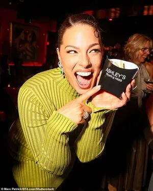 Ashley Graham OnlyFans Leaked Free Thumbnail Picture - #7Pg2rt4D2s