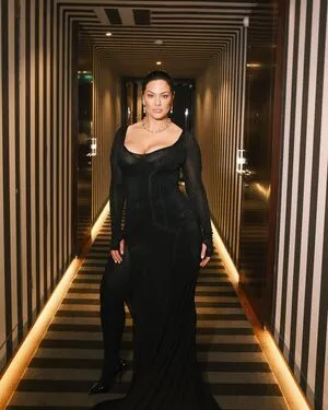 Ashley Graham OnlyFans Leaked Free Thumbnail Picture - #Dqo1kROzF4