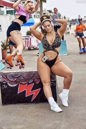 Ashley Graham OnlyFans Leaked Free Thumbnail Picture - #O4ZKjldum1