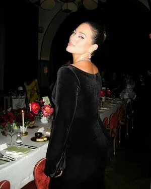 Ashley Graham OnlyFans Leaked Free Thumbnail Picture - #PQ1UyLxEAC