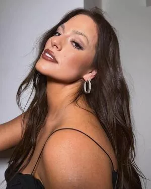 Ashley Graham OnlyFans Leaked Free Thumbnail Picture - #SfZ22F0n3S