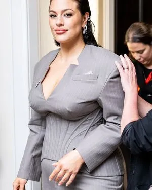 Ashley Graham OnlyFans Leaked Free Thumbnail Picture - #TTHUGDySfx