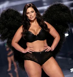 Ashley Graham OnlyFans Leaked Free Thumbnail Picture - #Y9KDrj8wGy