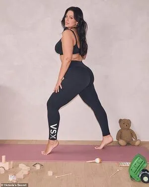 Ashley Graham OnlyFans Leaked Free Thumbnail Picture - #crVALrZNH0