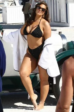 Ashley Graham OnlyFans Leaked Free Thumbnail Picture - #f764bS9m4A