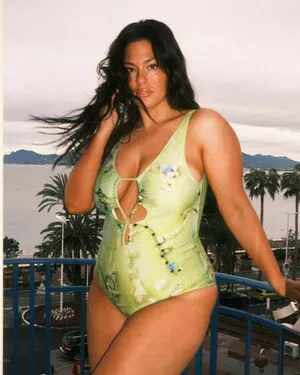 Ashley Graham OnlyFans Leaked Free Thumbnail Picture - #wlOsTGiCTL