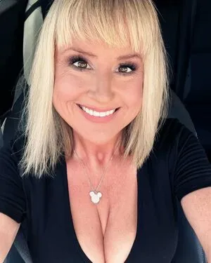 Ashley Johnson OnlyFans Leaked Free Thumbnail Picture - #FA31hoyqnz