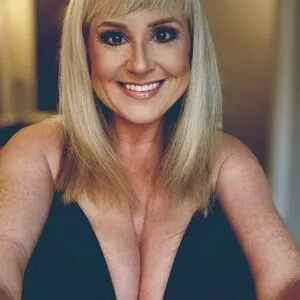 Ashley Johnson OnlyFans Leaked Free Thumbnail Picture - #TmFPOk0iSu