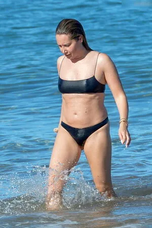 Ashley Tisdale OnlyFans Leaked Free Thumbnail Picture - #2N3ORQK79c