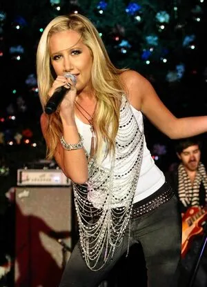 Ashley Tisdale OnlyFans Leaked Free Thumbnail Picture - #JZzW5Fq4d5