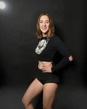 Ashley Victoria Robinson Ai Porn OnlyFans Leaked Free Thumbnail Picture - #bTzKzKu8d6