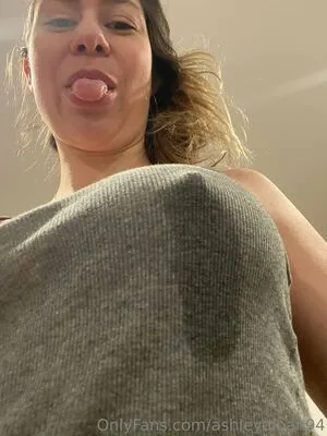 Ashleyalban94 OnlyFans Leaked Free Thumbnail Picture - #0VhsCgPl7i