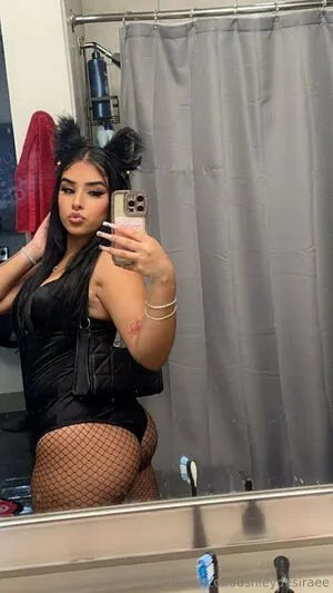 Ashleydesiraee OnlyFans Leaked Free Thumbnail Picture - #Y9vq6dFBUE