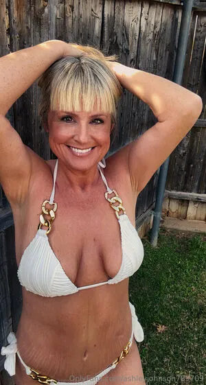 Ashleyjohnson789709 OnlyFans Leaked Free Thumbnail Picture - #cyJFoA0wFI