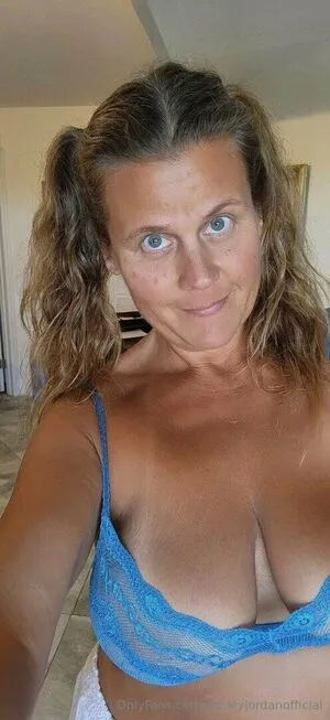 Ashleyjordanofficial OnlyFans Leaked Free Thumbnail Picture - #mffTrRZJVN