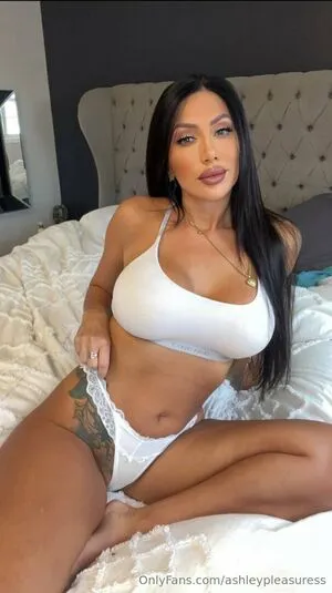 Ashleypleasuress OnlyFans Leaked Free Thumbnail Picture - #iE7YYHsmMS