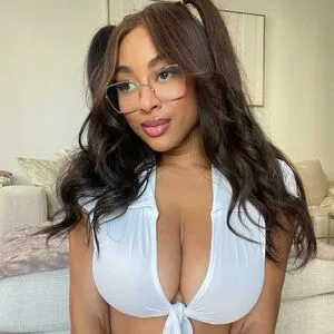 Ashleyroseglam OnlyFans Leaked Free Thumbnail Picture - #t5O2azyTsQ