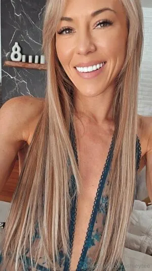 Ashleytee OnlyFans Leaked Free Thumbnail Picture - #4FtBCkRh27