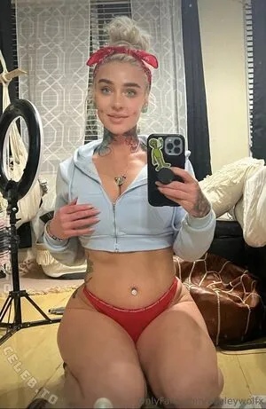 Ashleywolfx OnlyFans Leaked Free Thumbnail Picture - #PNhyy1ygtq