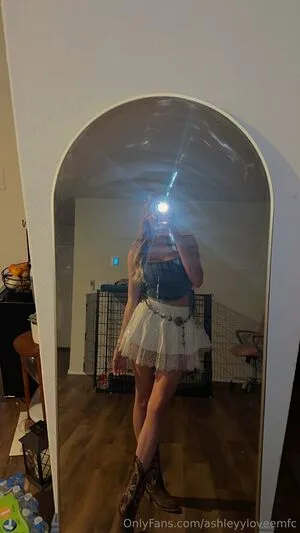 Ashleyyloveemfc OnlyFans Leaked Free Thumbnail Picture - #88JnxPWZJE
