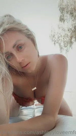 Ashleyyloveemfc OnlyFans Leaked Free Thumbnail Picture - #Bi6vSG6nKw