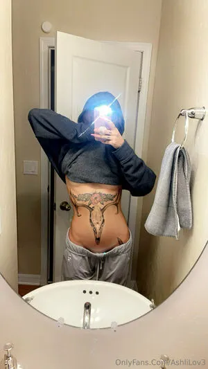 Ashlilov3 OnlyFans Leaked Free Thumbnail Picture - #CnYaxi3fdf