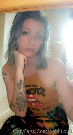 Ashlilov3 OnlyFans Leaked Free Thumbnail Picture - #x664yuMeb7