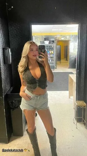 Ashlyn Bergeron OnlyFans Leaked Free Thumbnail Picture - #yViWDGJ3hz