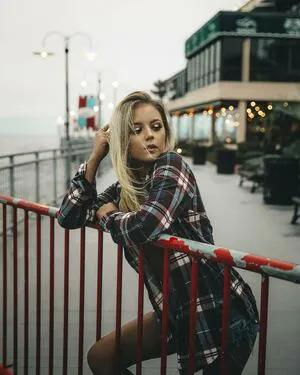 Ashlyn Sharp OnlyFans Leaked Free Thumbnail Picture - #p05iOWNXvV