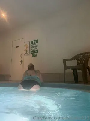 Ashlynn212 OnlyFans Leaked Free Thumbnail Picture - #RhpcaIrJRB