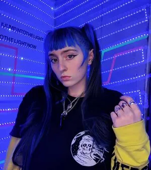 Ashnikko OnlyFans Leaked Free Thumbnail Picture - #4hrX76ca0V