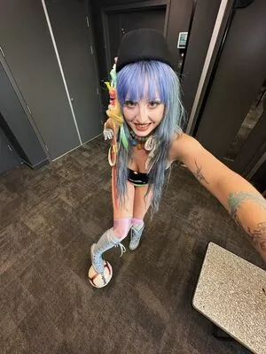 Ashnikko OnlyFans Leaked Free Thumbnail Picture - #6sP2daiSTS