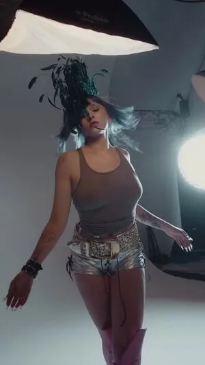 Ashnikko OnlyFans Leaked Free Thumbnail Picture - #FDi67T0fS9