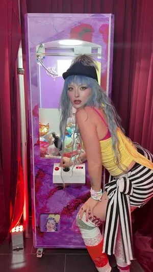 Ashnikko OnlyFans Leaked Free Thumbnail Picture - #FuIMompUeE