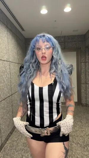 Ashnikko OnlyFans Leaked Free Thumbnail Picture - #RCJhFHknkH