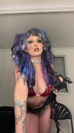 Ashnikko OnlyFans Leaked Free Thumbnail Picture - #wBXcPTzsrj