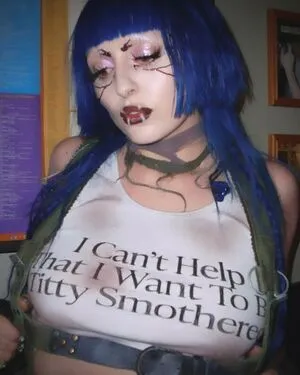 Ashnikko OnlyFans Leaked Free Thumbnail Picture - #wUM2mnrGYs